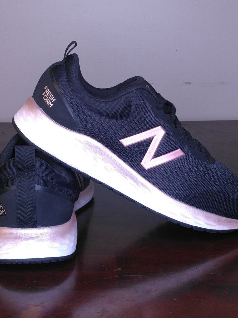 NEW BALANCE Arishi Shoes Womens SIZE 9 Pink Black FRESH FOAM Running WARISPL3